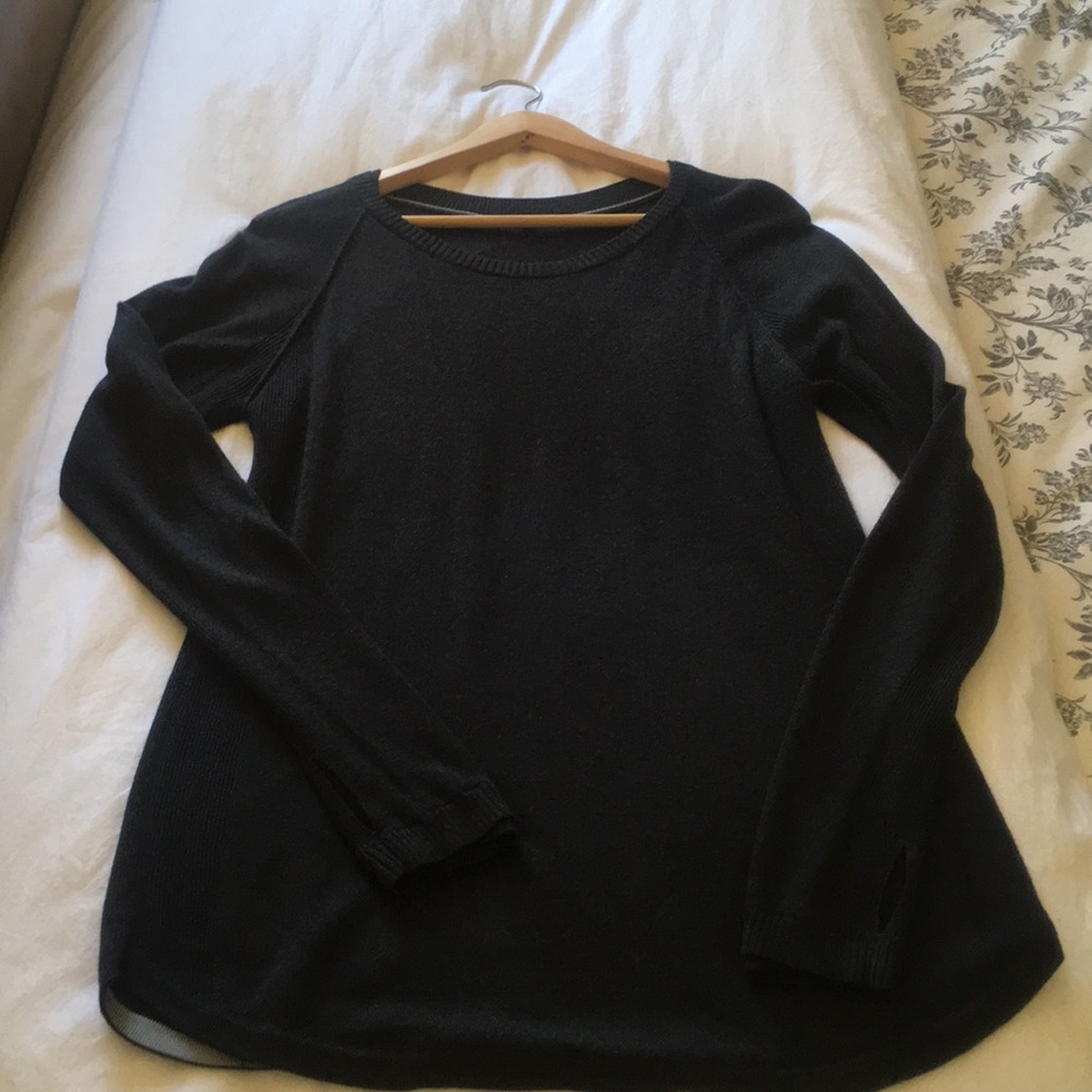 Lululemon gray light sweater